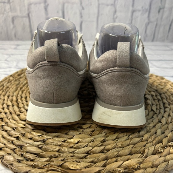 Nordstrom Rack Ladies Stylish Gray and White Sneakers. Size 7. Fashion Sneakers - Picture 3 of 6